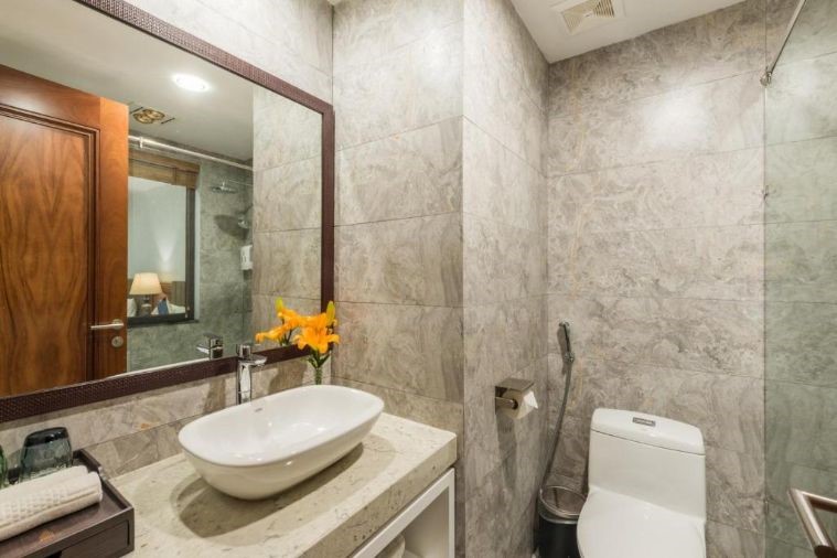 Superior Double Window